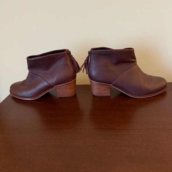 Toms burgundy maroon boots size 7 - Picture 1 of 5